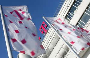 Telekom-Logo-mit-Flaggen02_850x550