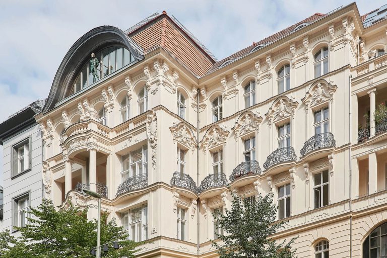 EigentumswohnungBerlinCharlottenburgUhlandstr17336 BondGuide