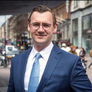 James Macdonald, BlueBay, mag die Anlageklasse AT1 von Banken